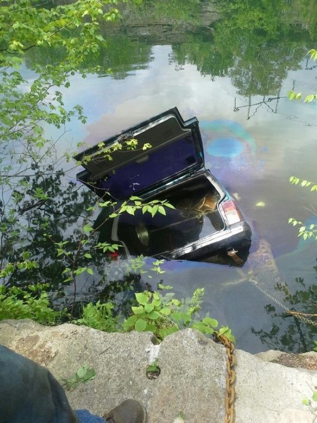Bad Days Happen (23 pics)