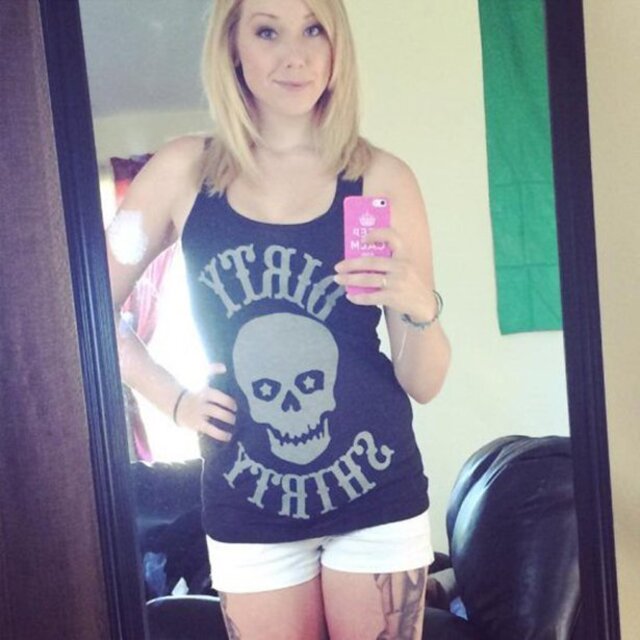 Selfie Girls (21 pics)