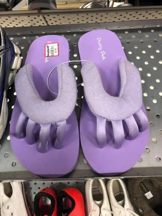 Strange Finds In Thrift Shops (24 pics)