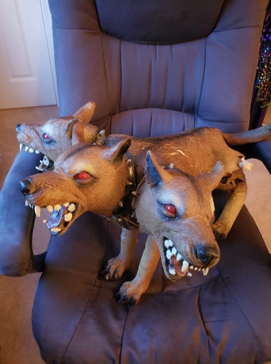 Strange Finds In Thrift Shops (24 pics)