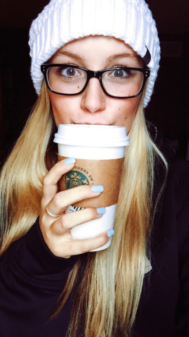 Girls In Glasses (21 pics)