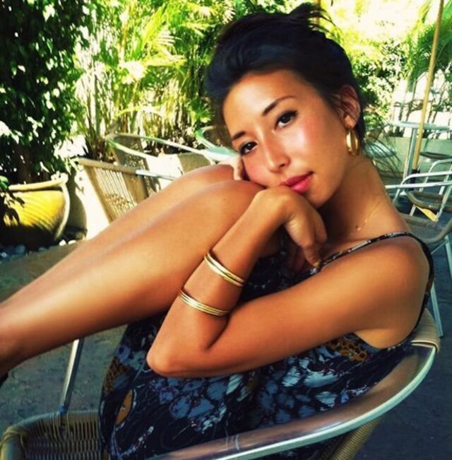 Asian Girls (21 pics) Asian Girls (21 pics)