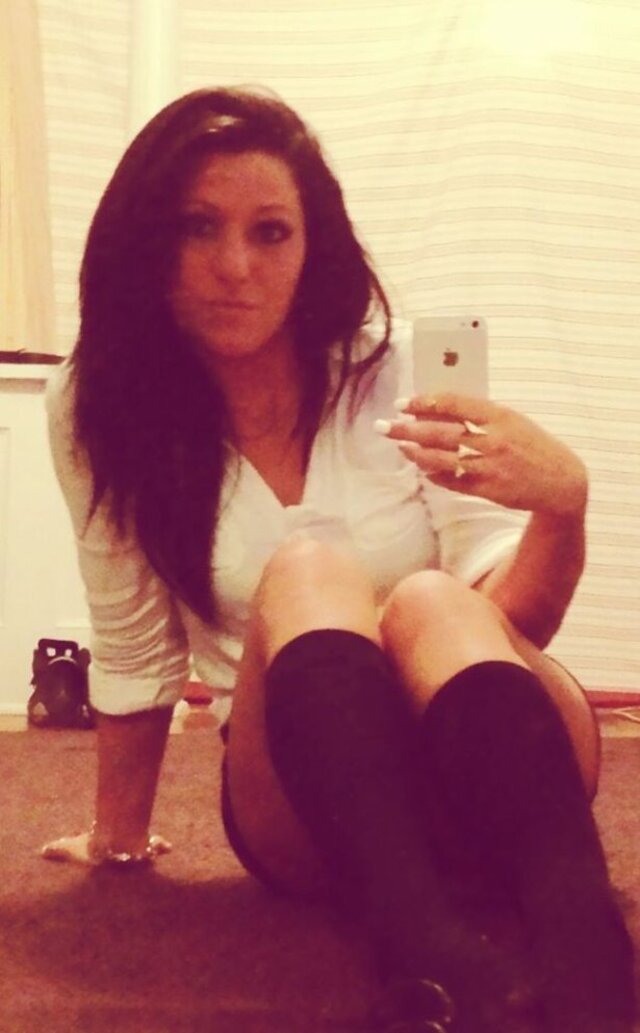 Girls In Stockings (21 pics) Girls In Stockings (21 pics)