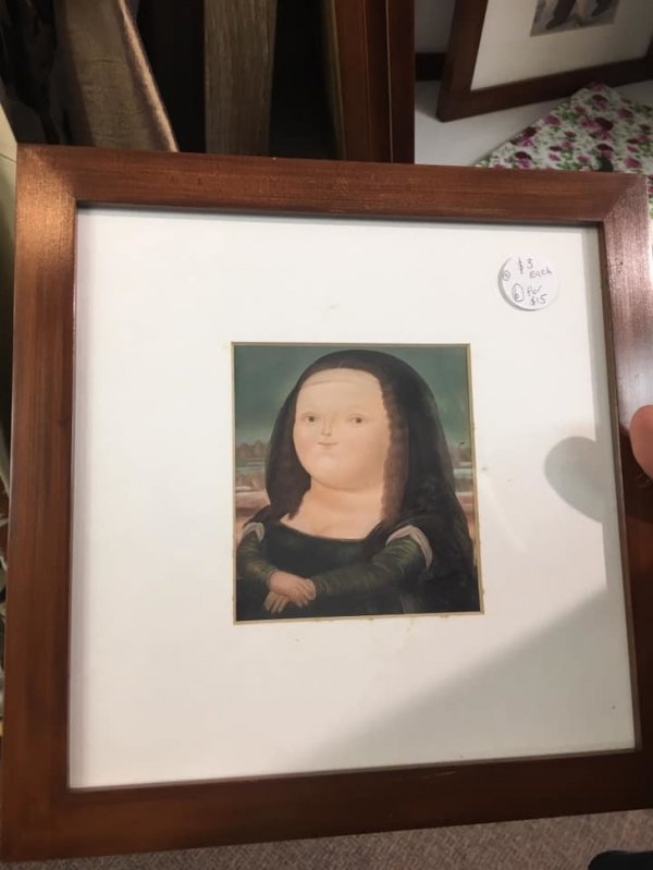 Weird Finds In Thrift Shops (19 pics) Weird Finds In Thrift Shops (19 pics)
