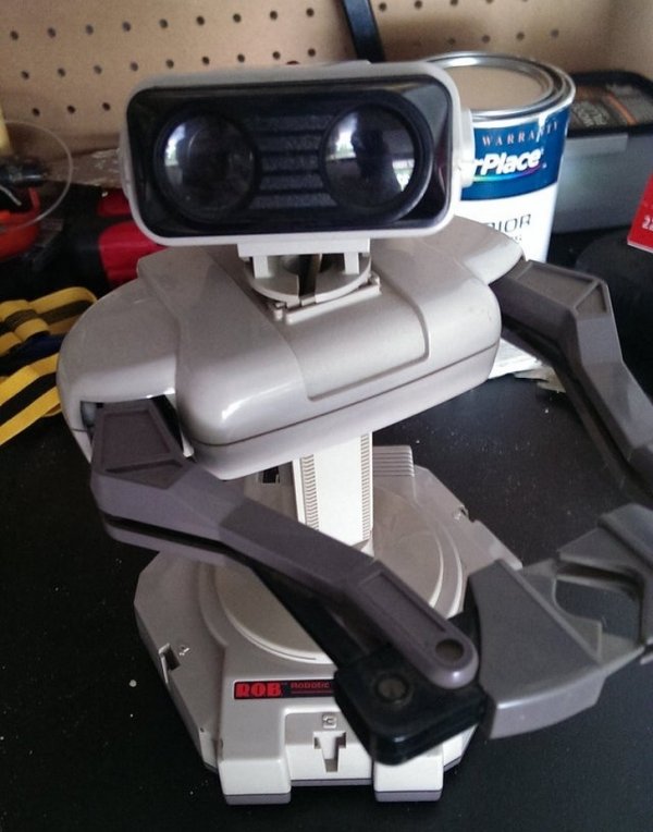 Weird Finds In Thrift Shops (19 pics) Weird Finds In Thrift Shops (19 pics)