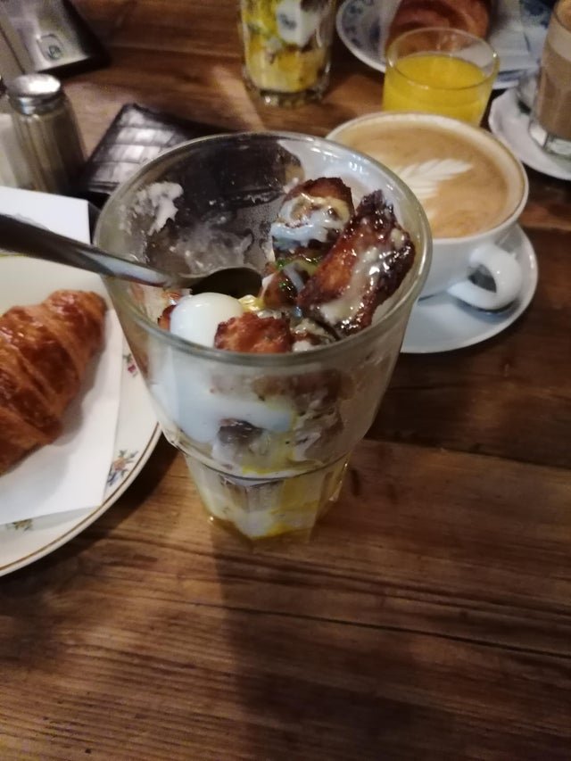 Crazy Food Serving (25 pics)