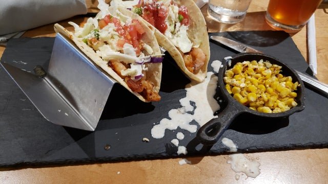 Crazy Food Serving (25 pics)