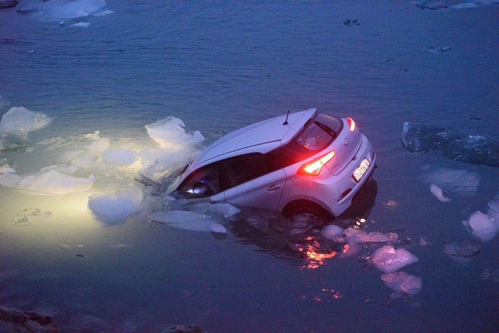 Bad Days Happen (31 pics)