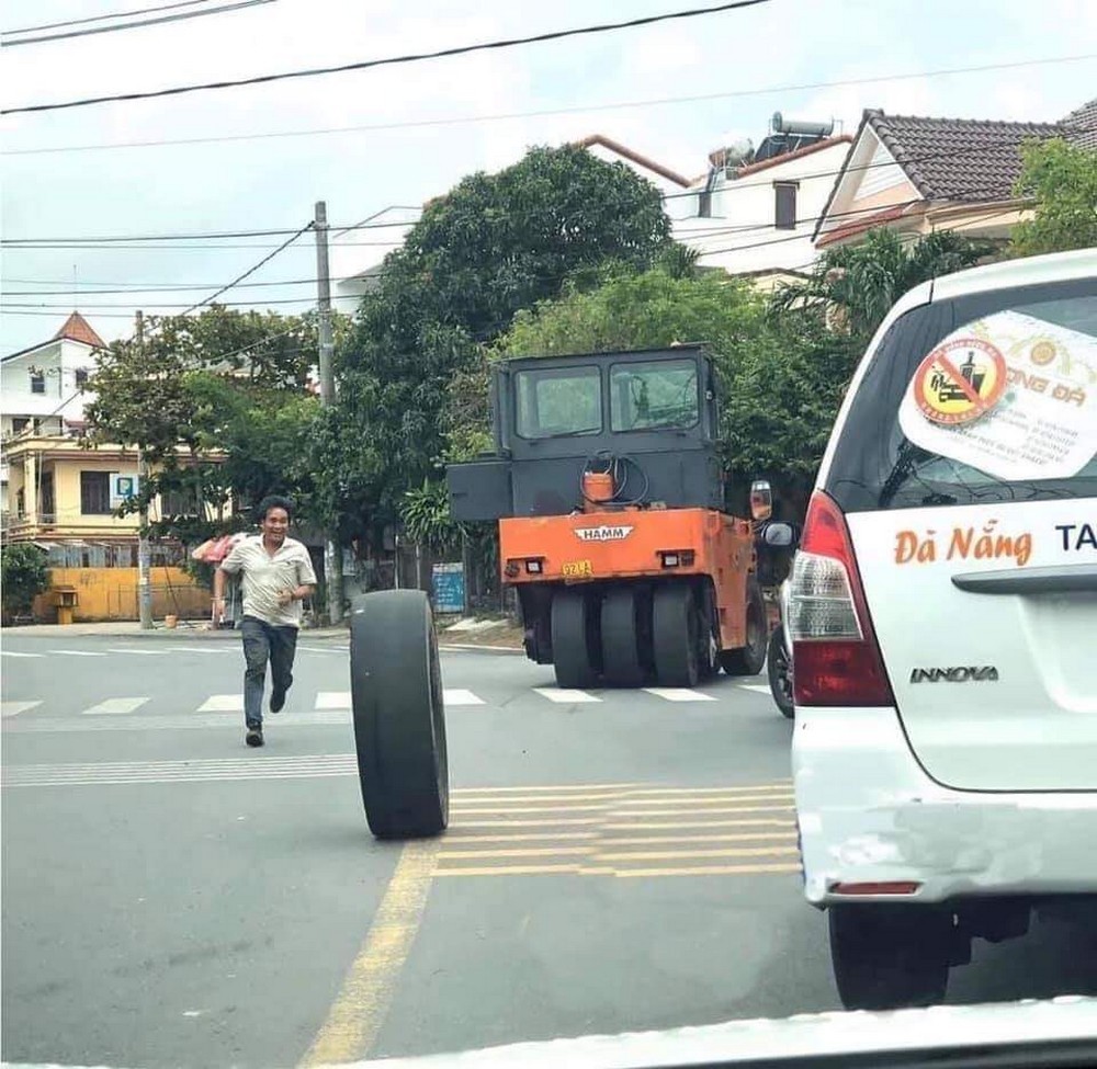Bad Days Happen (31 pics)