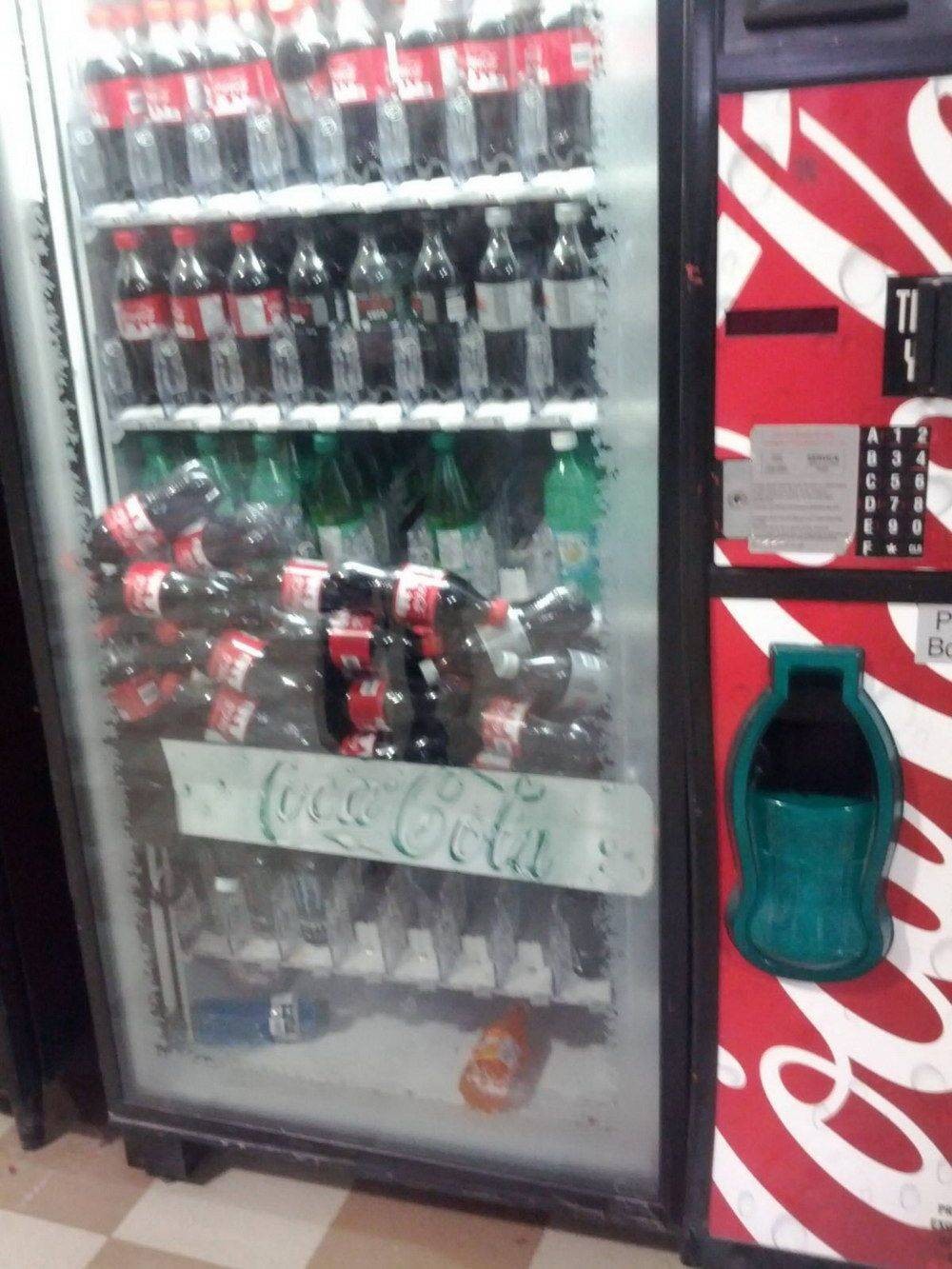 Bad Days Happen (31 pics)