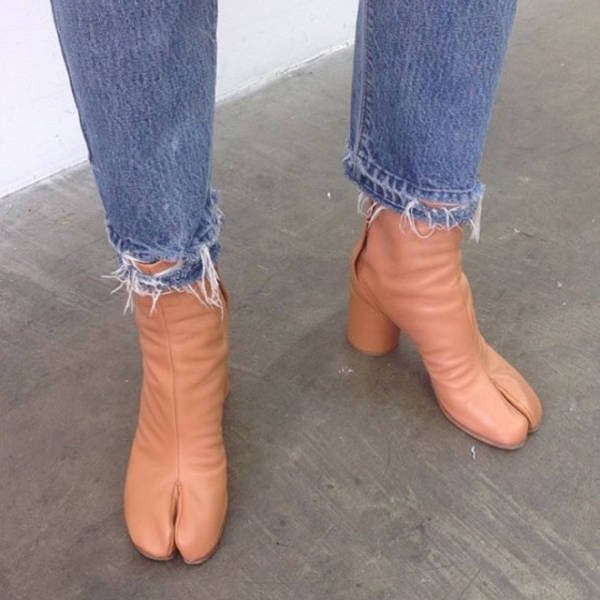 Odd Shoes (19 pics)