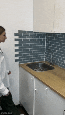 Acid GIFs, May 5 (25 gifs) Acid GIFs, May 5 (25 gifs)
