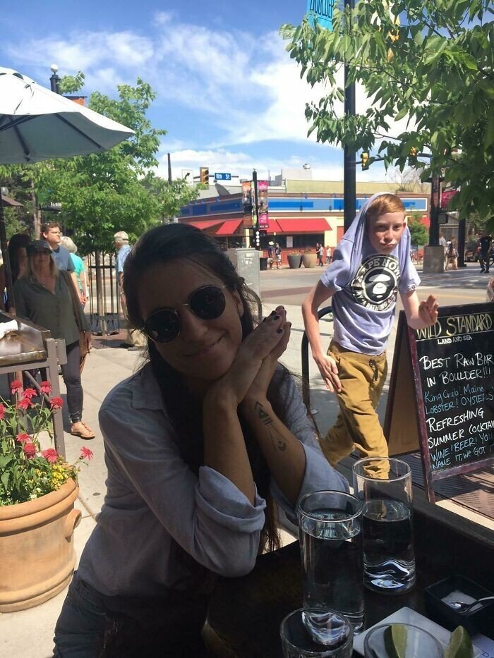 Funny Photobombs (25 pics) Funny Photobombs (25 pics)