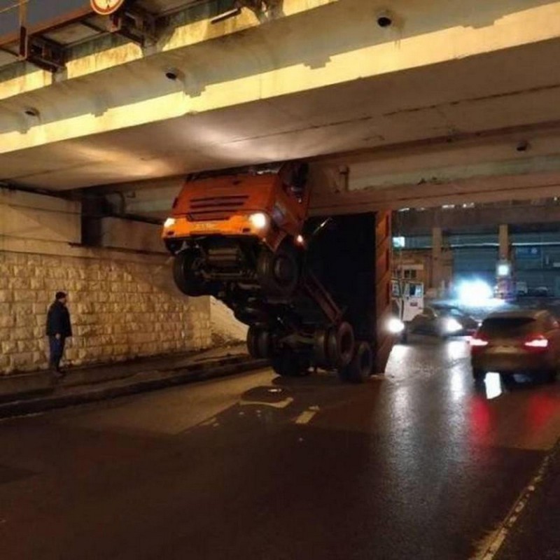 Bad Days Happen (31 pics)