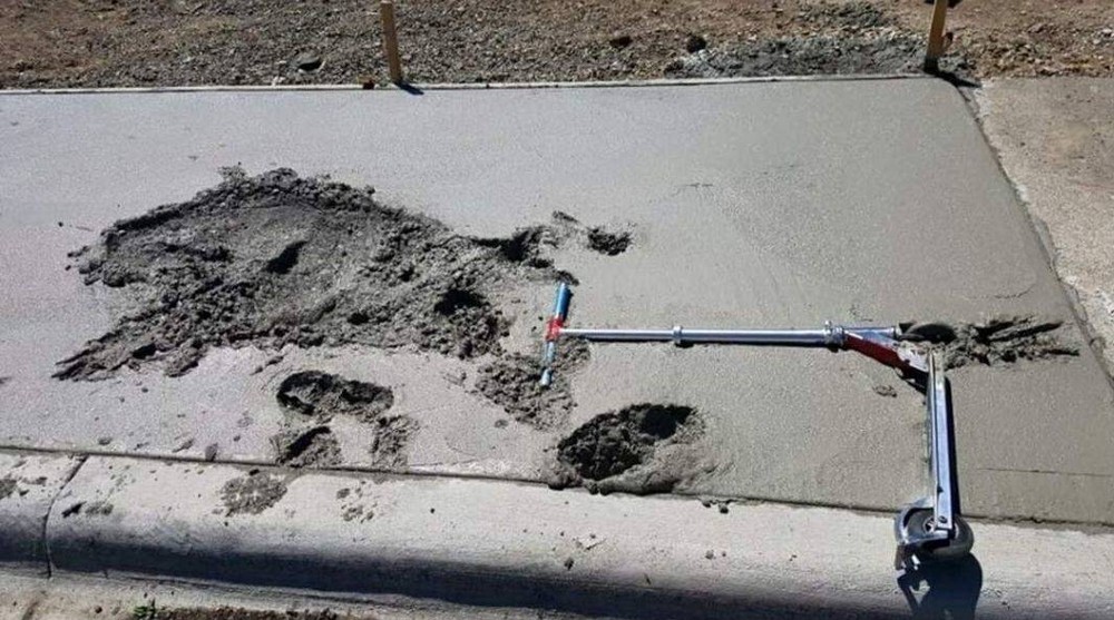 Bad Days Happen (31 pics)