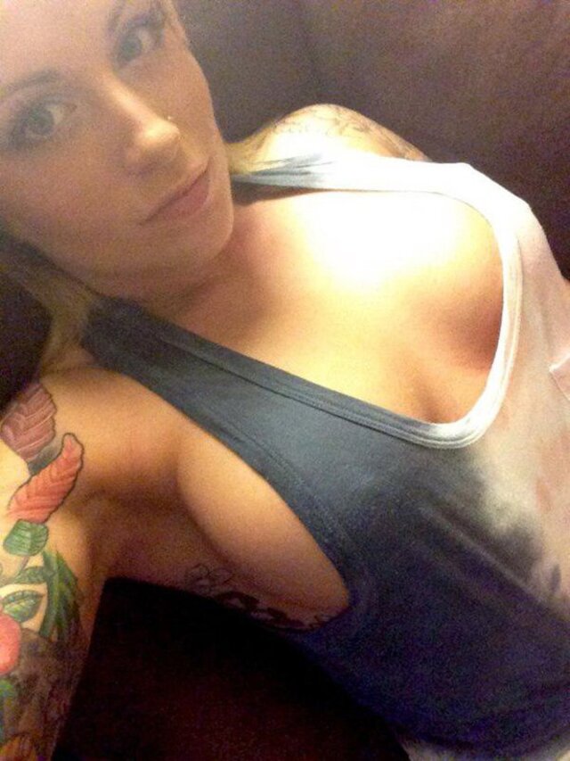 Tattooed Girls (20 pics) Tattooed Girls (20 pics)