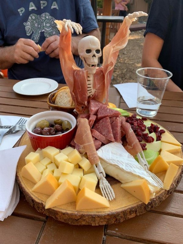 Crazy Food Serving (15 pics) Crazy Food Serving (15 pics)
