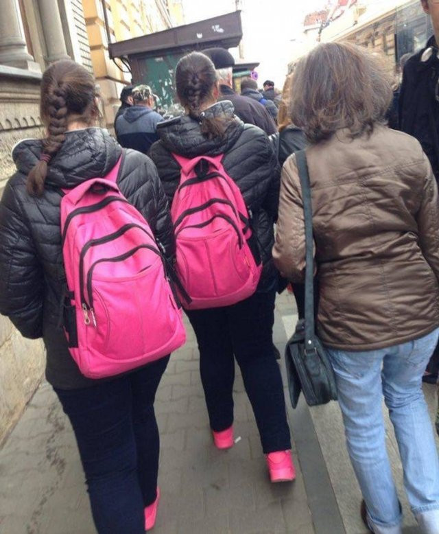 Glitches In The Matrix (14 pics)