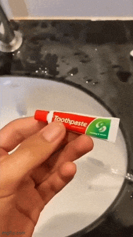 Acid GIFs, May 7 (25 gifs) Acid GIFs, May 7 (25 gifs)