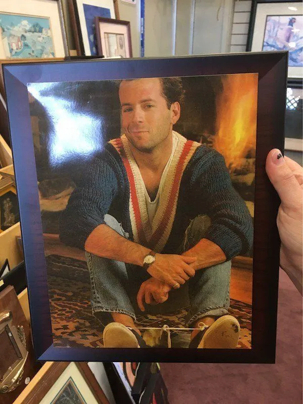 Unusual Finds In Thrift Shops (25 pics)