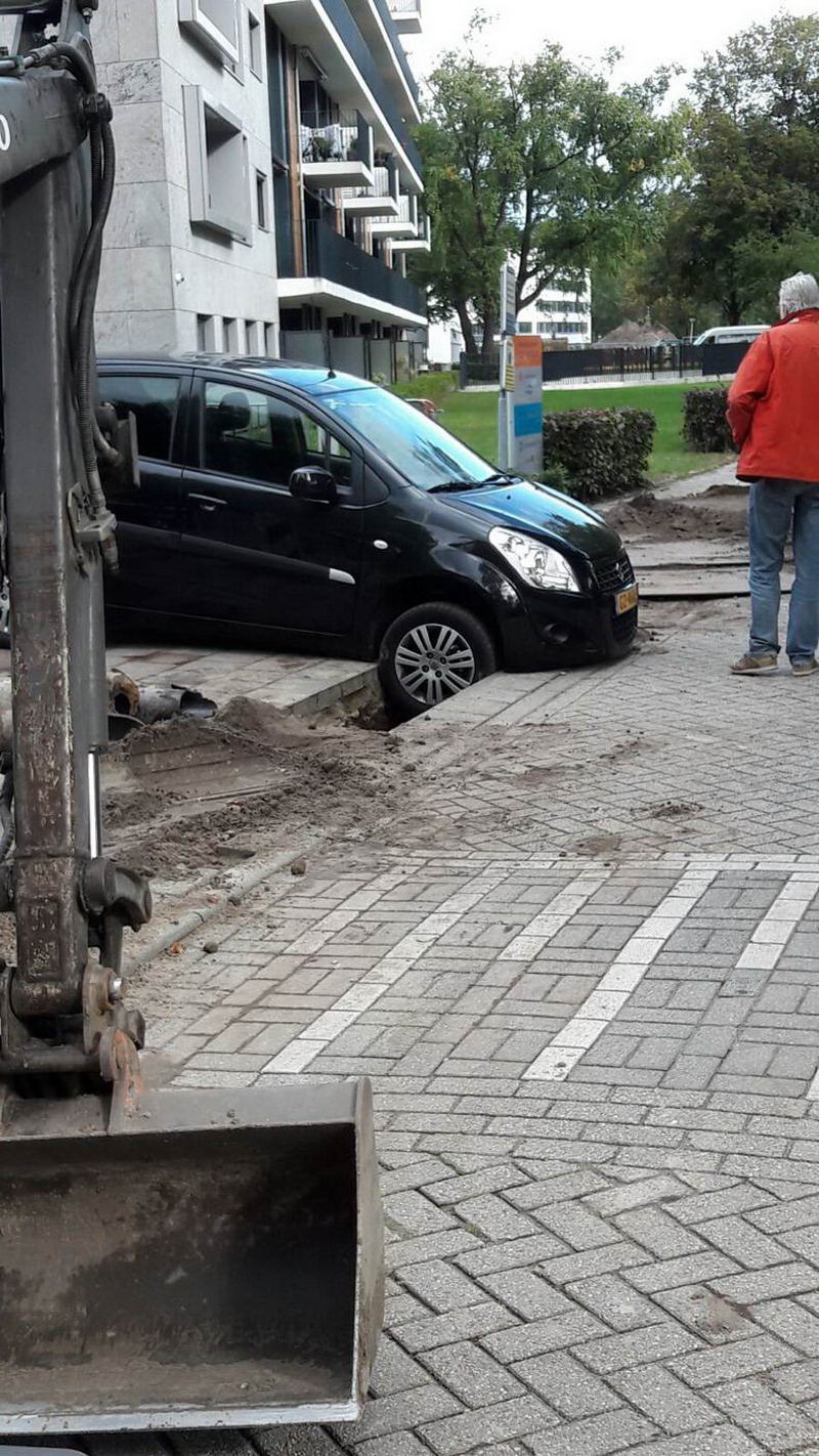 Bad Days Happen (29 pics)