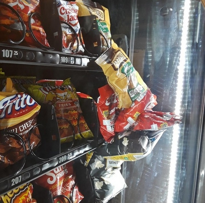 Bad Days Happen (29 pics)