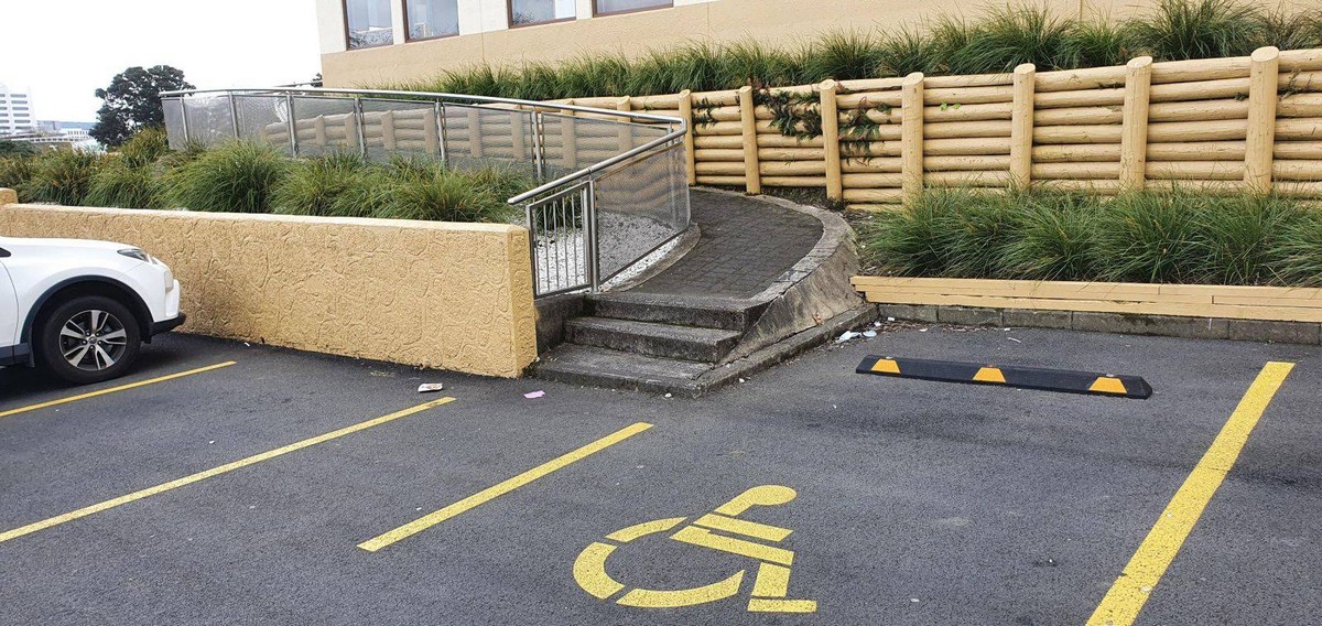 Failed Constructions (31 pics)