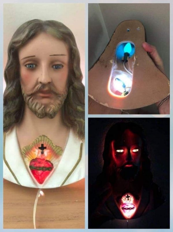 Creepy Photos (15 pics)