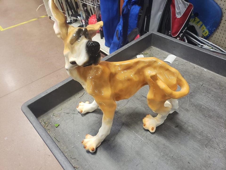 Weird Finds In Thrift Shops (18 pics)