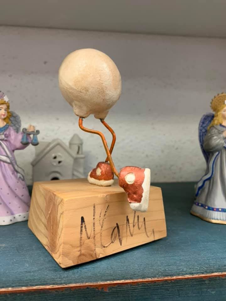 Weird Finds In Thrift Shops (18 pics)