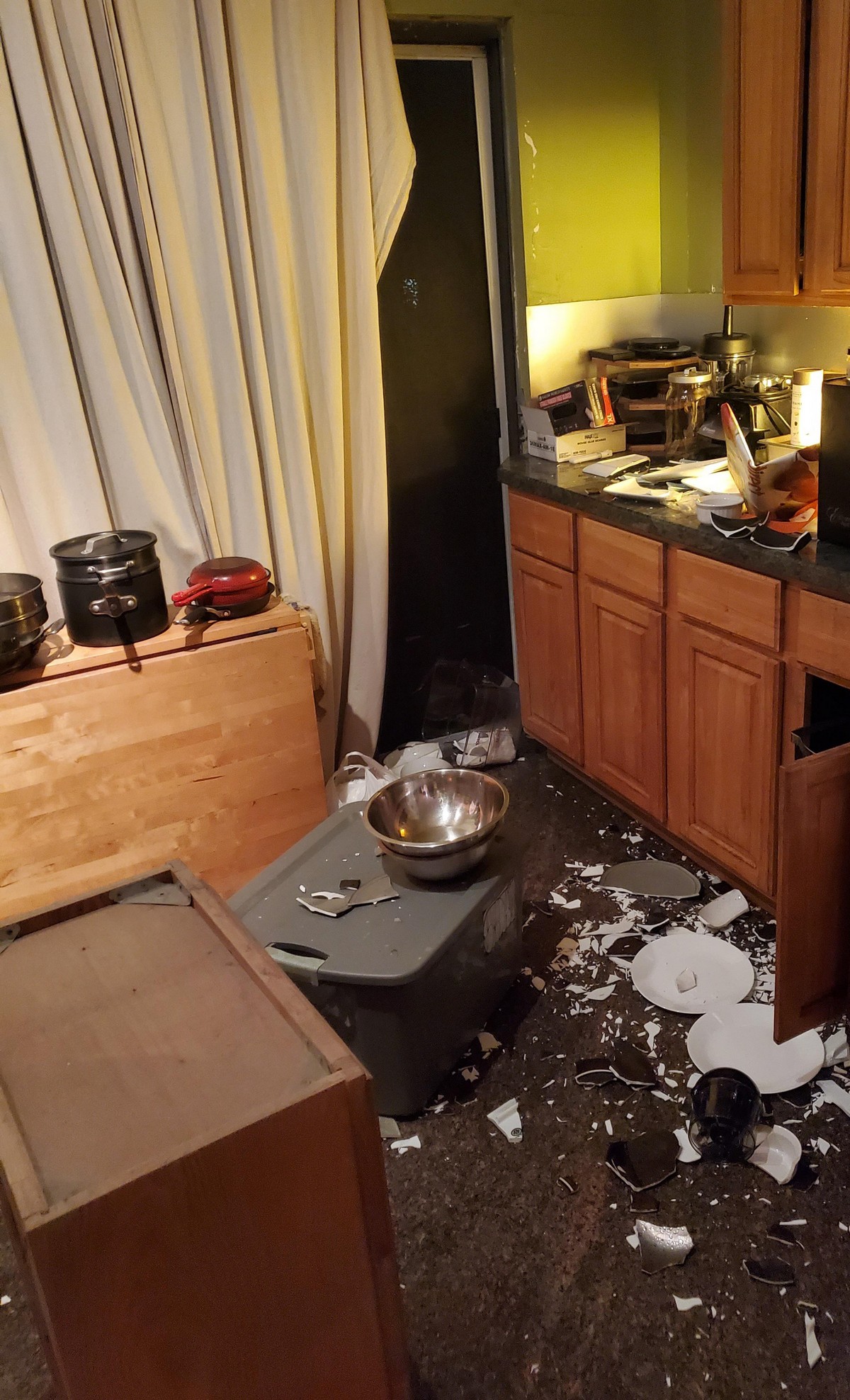 Bad Days Happen (31 pics)