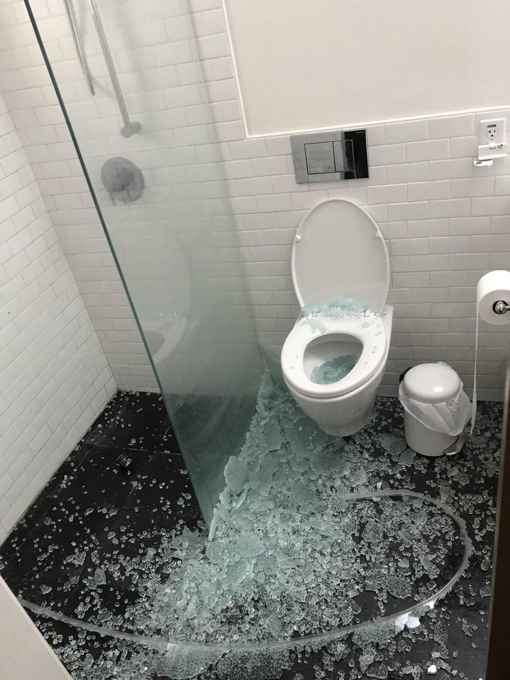 Bad Days Happen (29 pics)