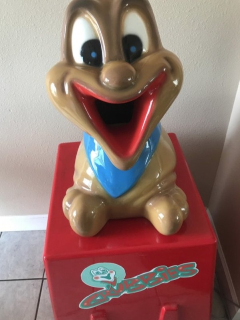 Weird Finds In Thrift Shops (27 pics)