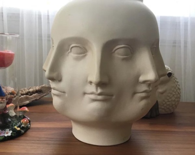 Weird Finds In Thrift Shops (27 pics)