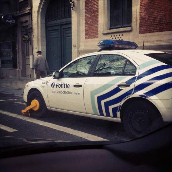 Unfortunate Situations (25 pics)