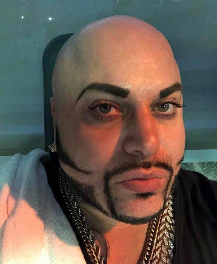 Awful Haircuts (21 pics) Awful Haircuts (21 pics)