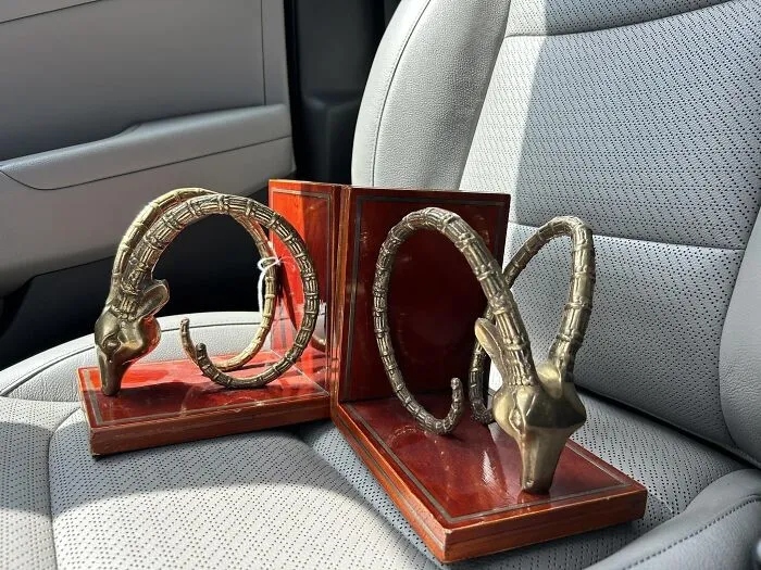 Weird Finds In Thrift Shops (23 pics)