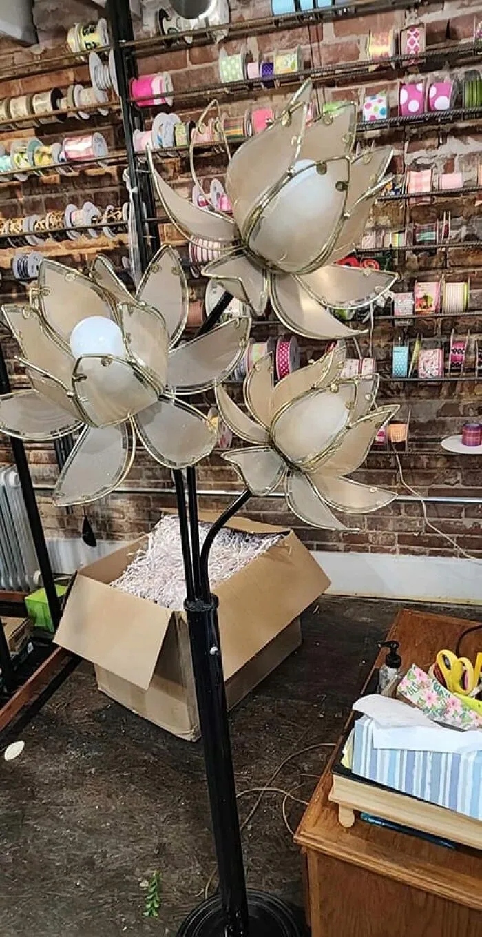 Weird Finds In Thrift Shops (23 pics)