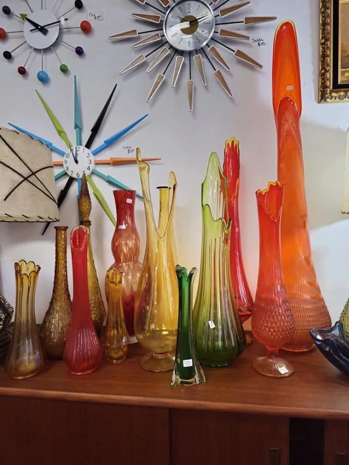 Weird Finds In Thrift Shops (23 pics)