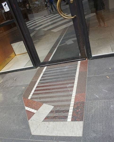 Hell For Perfectionists (21 pics)