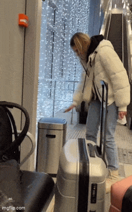Acid GIFs, May 20 (25 gifs)