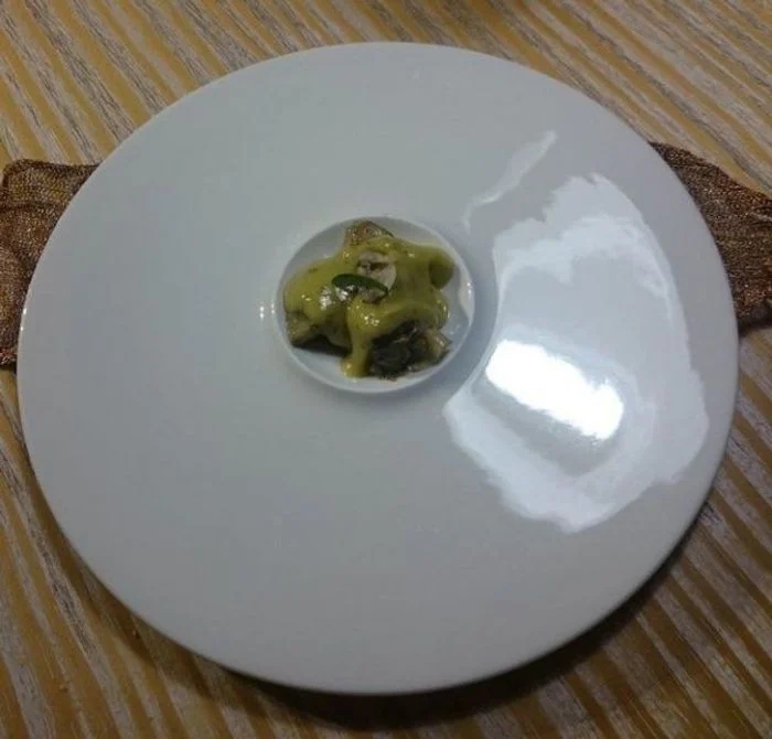 Failed Food Serving (17 pics)