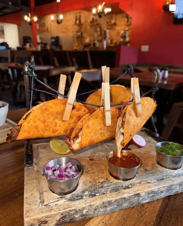 Crazy Food Serving (20 pics)