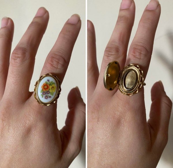 Weird Finds In Thrift Shops (17 pics) Weird Finds In Thrift Shops (17 pics)