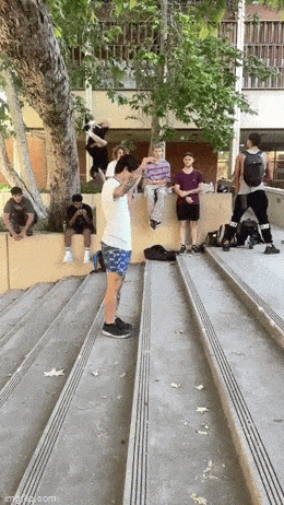Acid GIFs, May 25 (25 gifs)