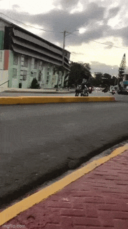 Acid GIFs, May 25 (25 gifs)