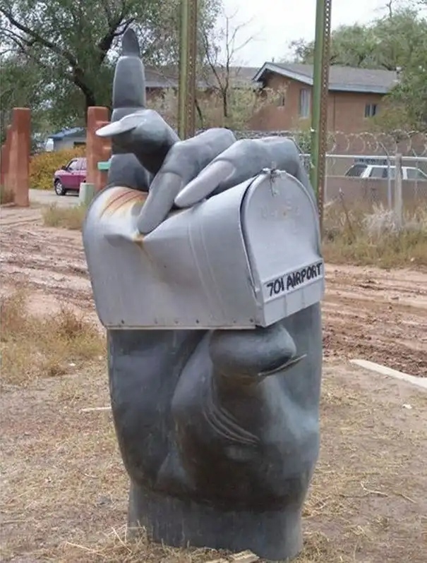 Unusual Mailboxes (23 pics)
