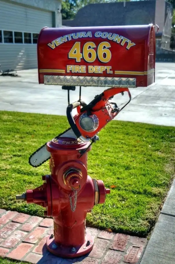 Unusual Mailboxes (23 pics)