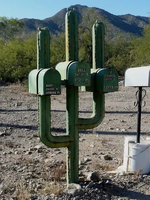 Unusual Mailboxes (23 pics)