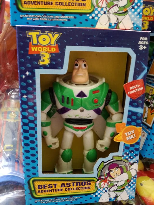 Strange Toys (16 pics)